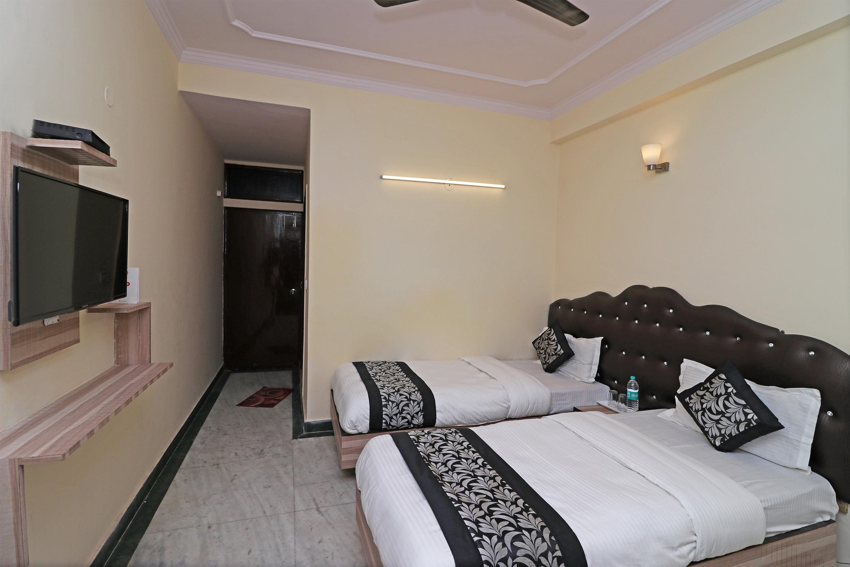 Adb Rooms Hotel Silver Shine Nueva Delhi Exterior foto